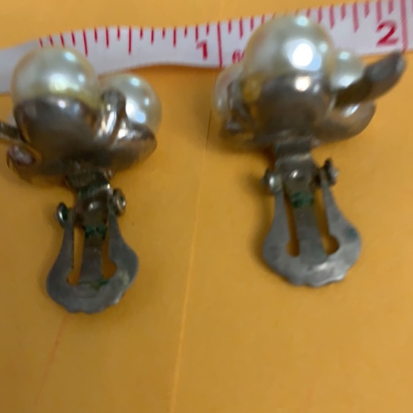 PEARLS AND RHINESTONES, CLIP-ON EARRINGS VINTAGE - Picture 4 of 5